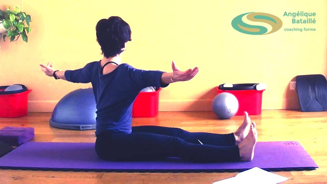 Exercice Pilates - Le Spine Twist