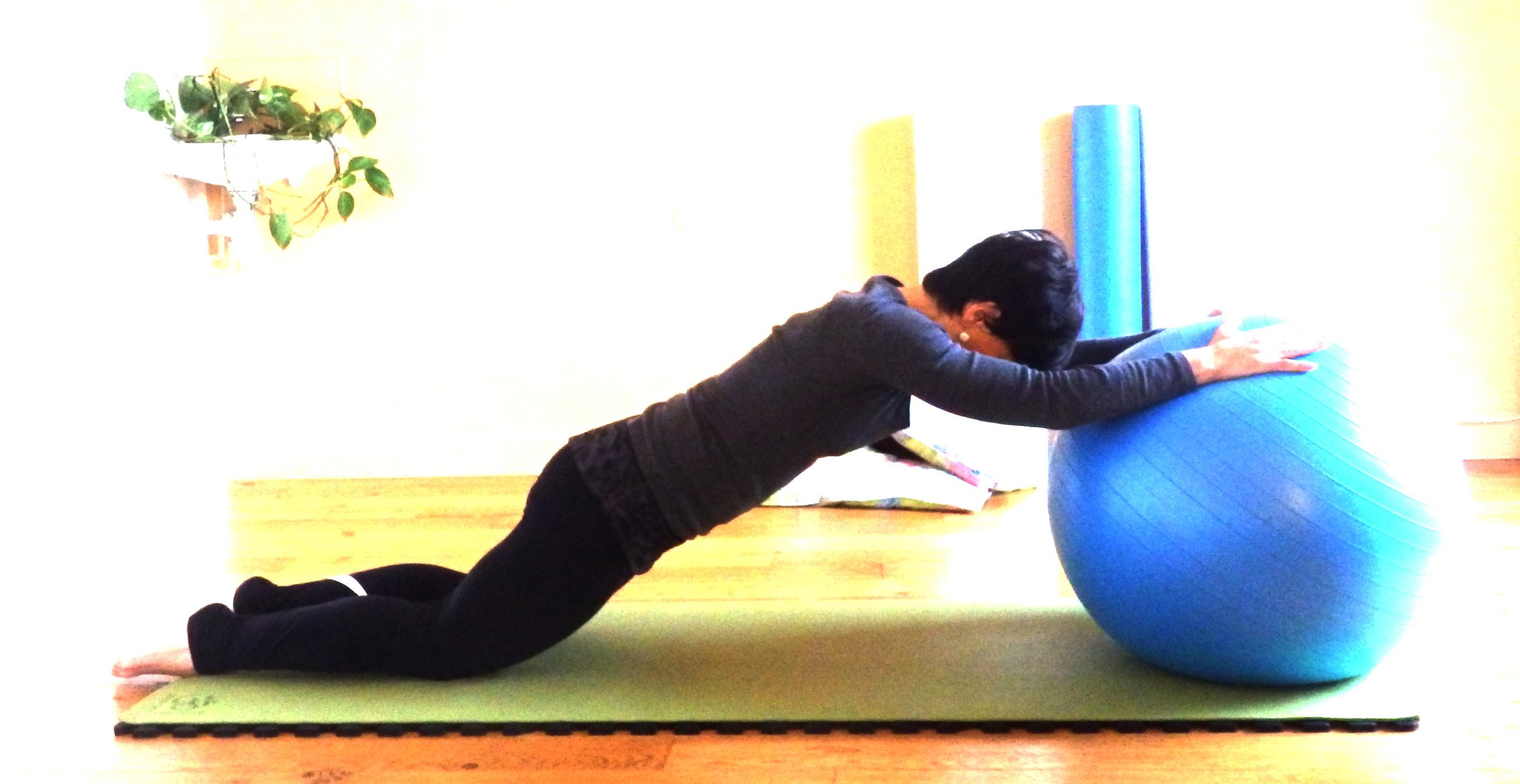 Gainage abdominaux avec swiss ball